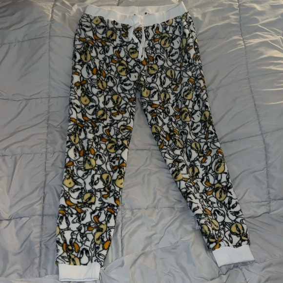 Tweety Pyjama set 💛 - Picture 4 of 4